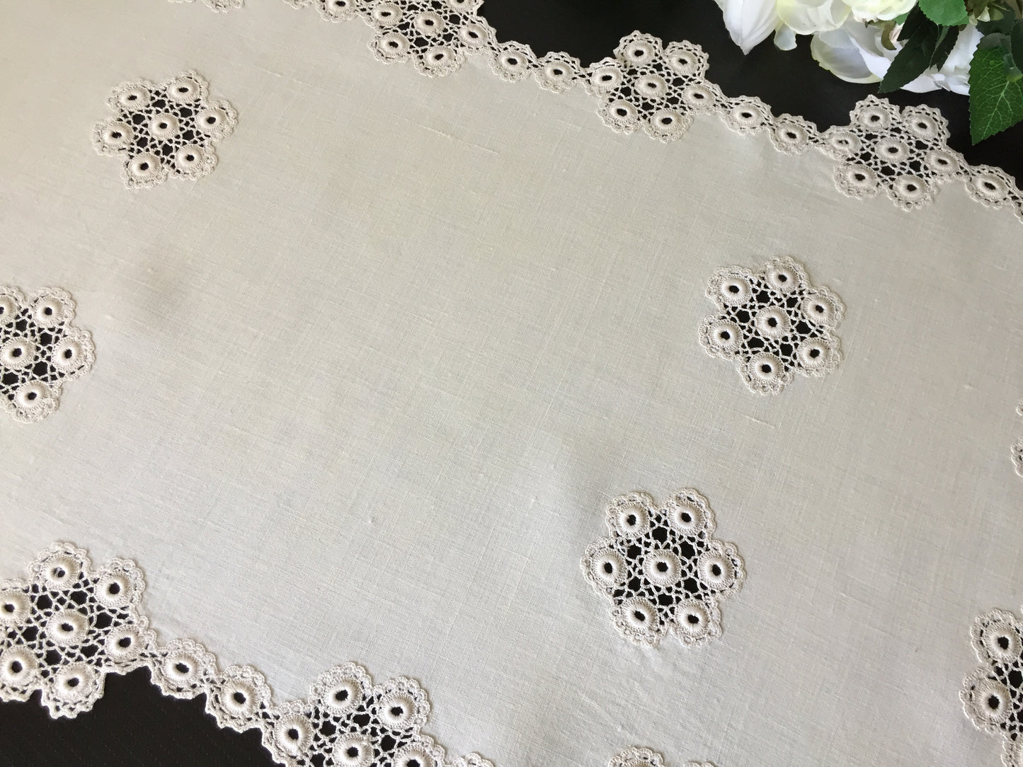 Edwardian Antique Natural Linen & Crochet Lace Table Centre Mat