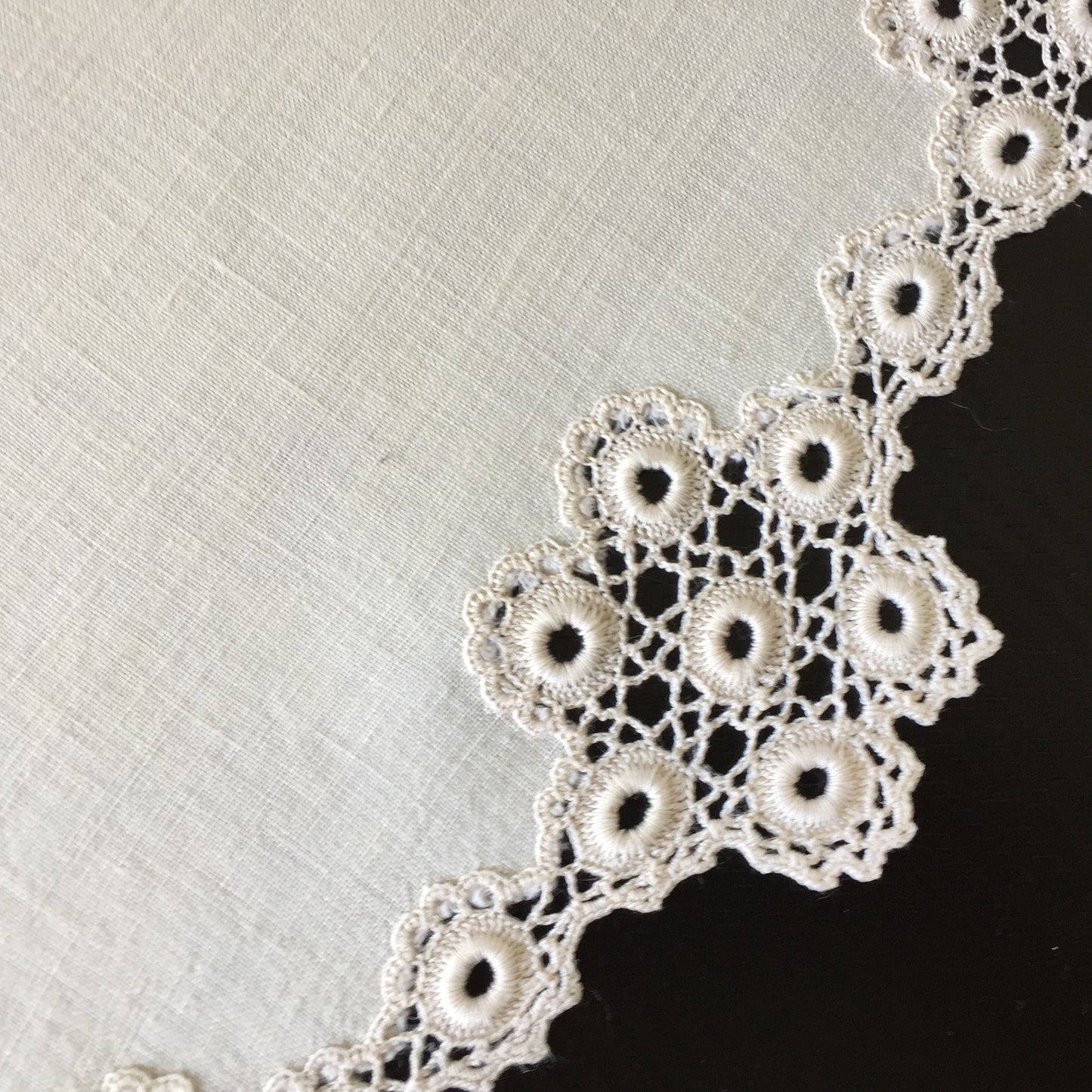 Edwardian Antique Natural Linen & Crochet Lace Table Centre Mat