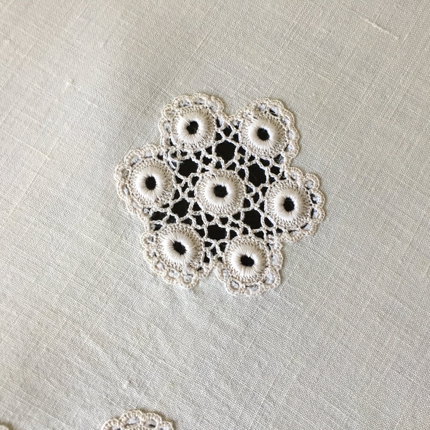 Edwardian Antique Natural Linen & Crochet Lace Table Centre Mat