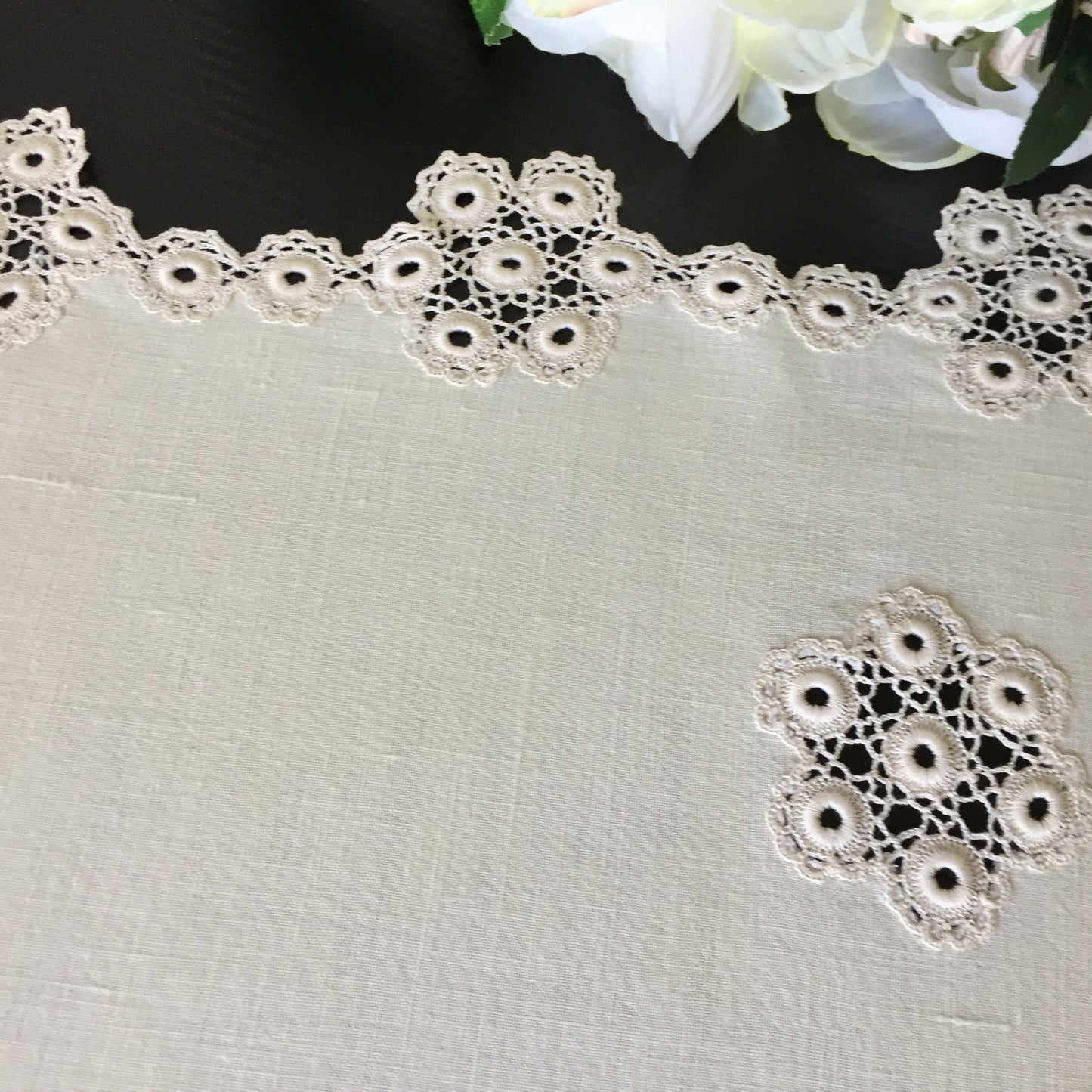 Edwardian Antique Natural Linen & Crochet Lace Table Centre Mat