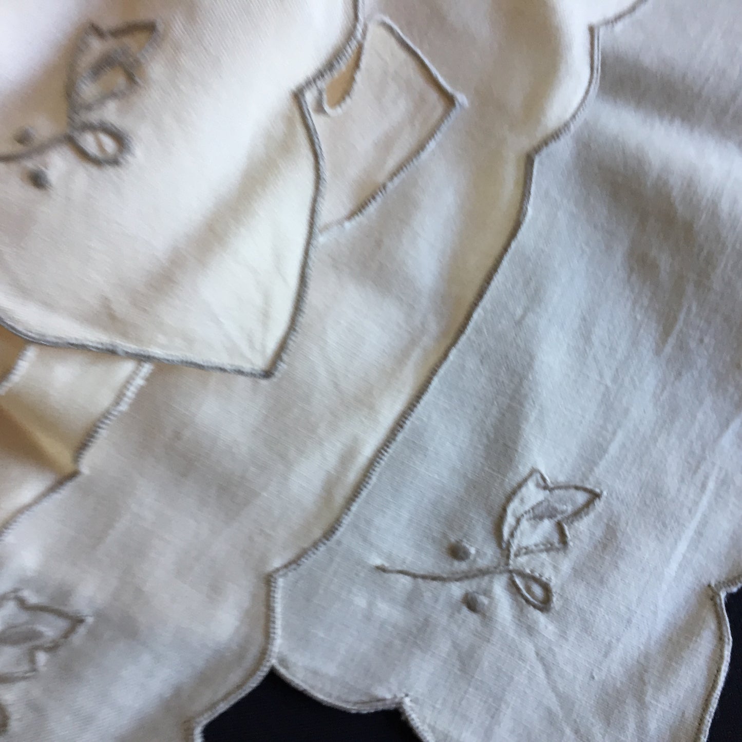 Set of 6 Hand Embroidered Unused Vintage Cloth Napkins in Natural Colours