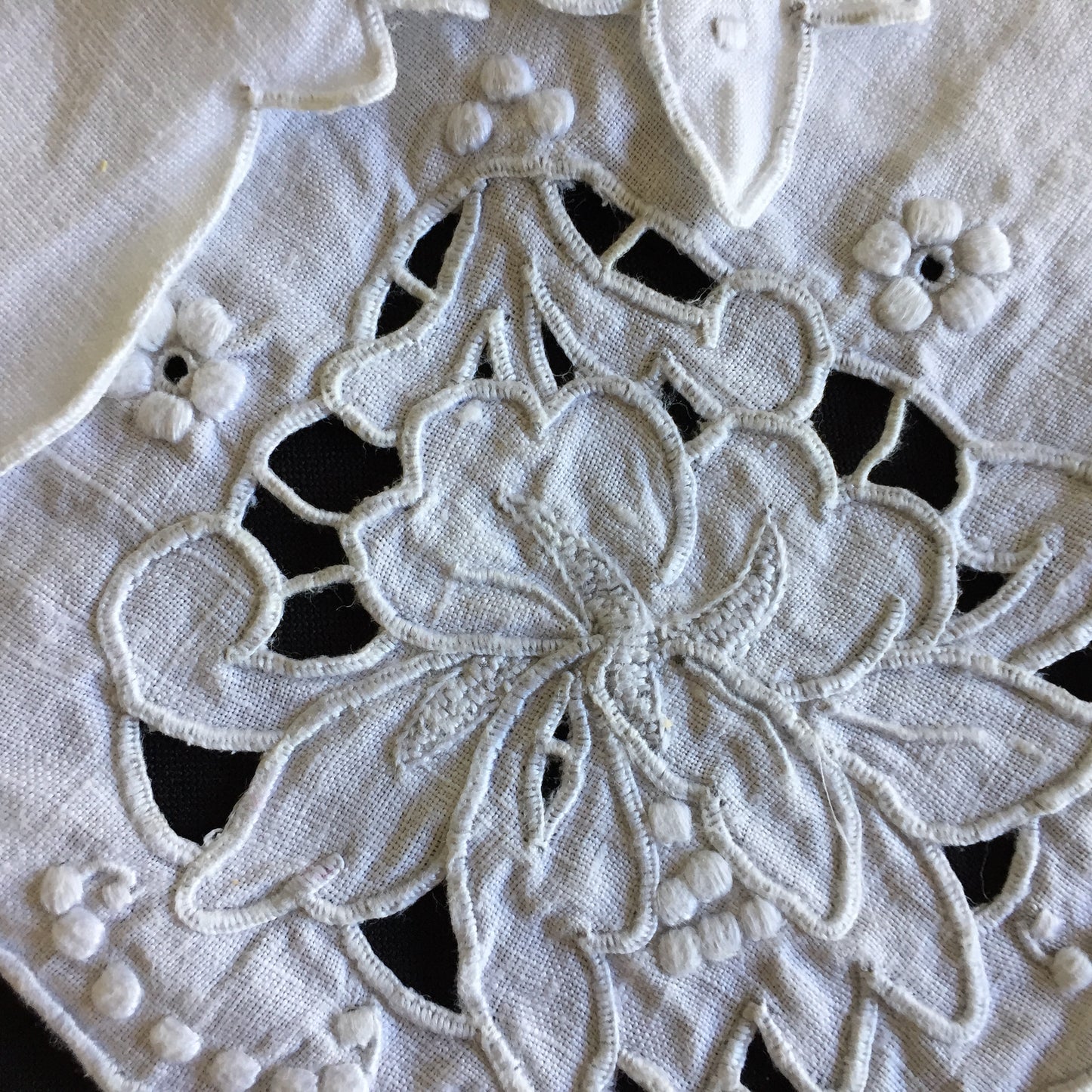 Set of 6 Edwardian Antique Madeira Hand Embroidered White Reusable Linen Napkins
