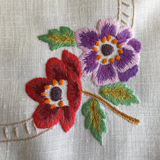 Australian Vintage Hand Embroidered Tea | Guest Towel with Spring Flowers Pattern