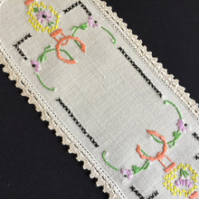 Load image into Gallery viewer, Australian Vintage Hand Embroidered Sandwich Doily