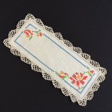 Load image into Gallery viewer, Australian Vintage Hand Embroidered Sandwich Doily