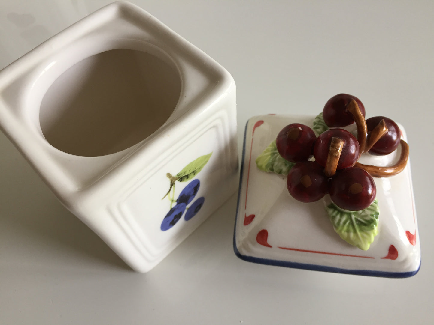Villeroy & Boch 'Cottage Charm' Ceramic Canisters Pair | Jam Jars | Cherry | Blueberry