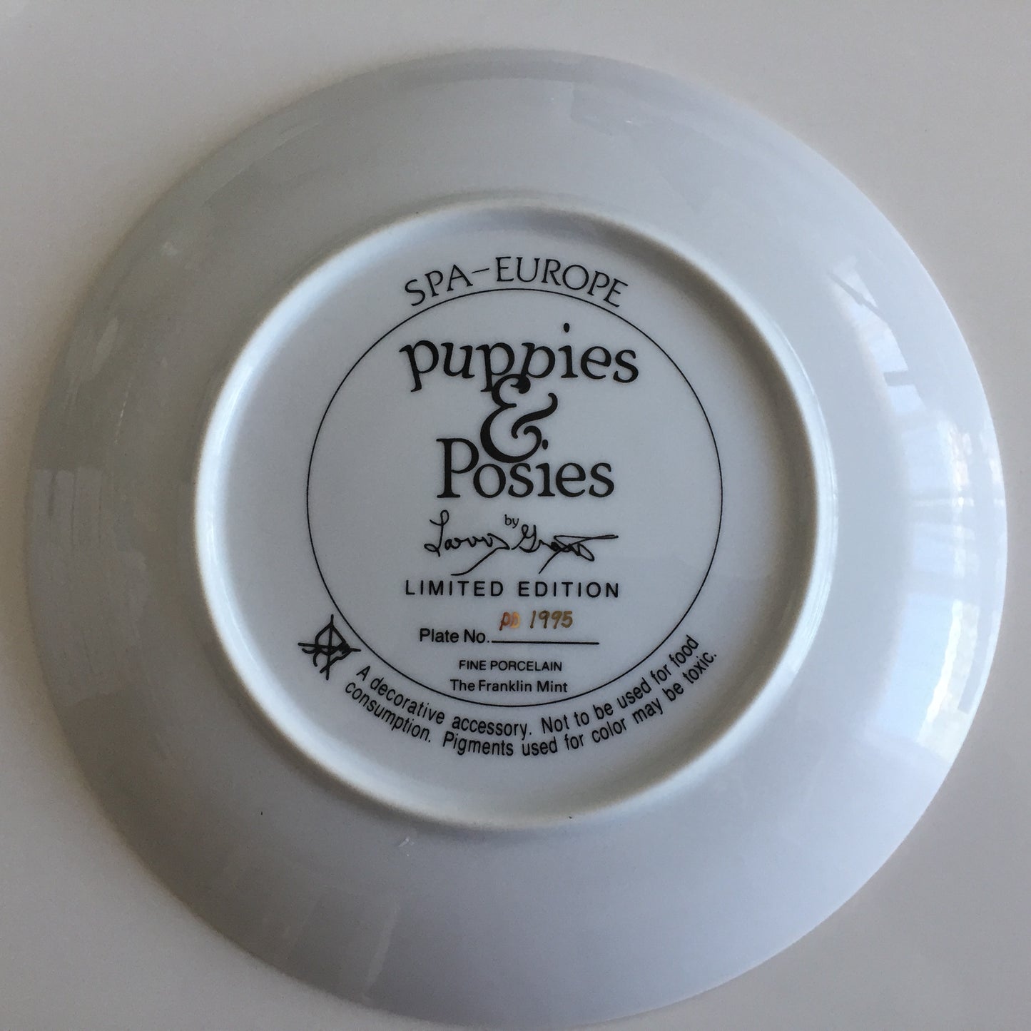 Franklin Mint Puppies and Posies Limited Edition Collector Plate