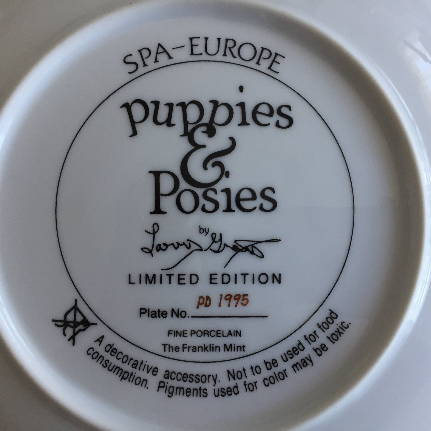 Franklin Mint Puppies and Posies Limited Edition Collector Plate