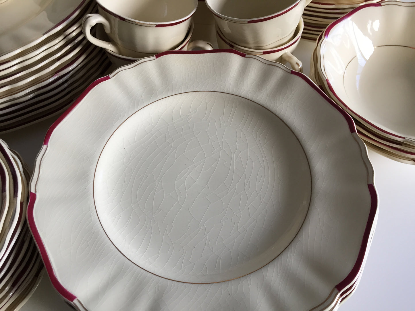 Vintage J G Meakin Porcelain Dinner Set Replacements Burgundy/Ivory & Gold Cca 1940s