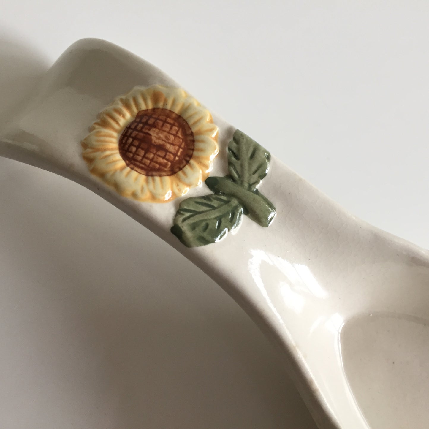 Vintage Ceramic Pottery Spoon Rest Base Holder | Embossed Sunflower Design
