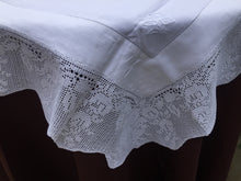 Load image into Gallery viewer, Mary Card &quot;LABURNUM&quot; Crochet Lace and Linen Vintage Tablecloth Weldons Publication 1930s