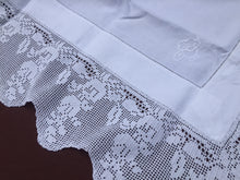 Load image into Gallery viewer, Mary Card &quot;LABURNUM&quot; Crochet Lace and Linen Vintage Tablecloth Weldons Publication 1930s