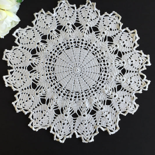 Vintage Handmade White Crochet Lace Table Centre Doily