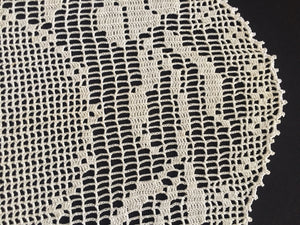 Mary Card Designed "LACEY LILY Round Mat" Collectible Filet Crochet Lace Doily Crochet Book No 7 (1928)