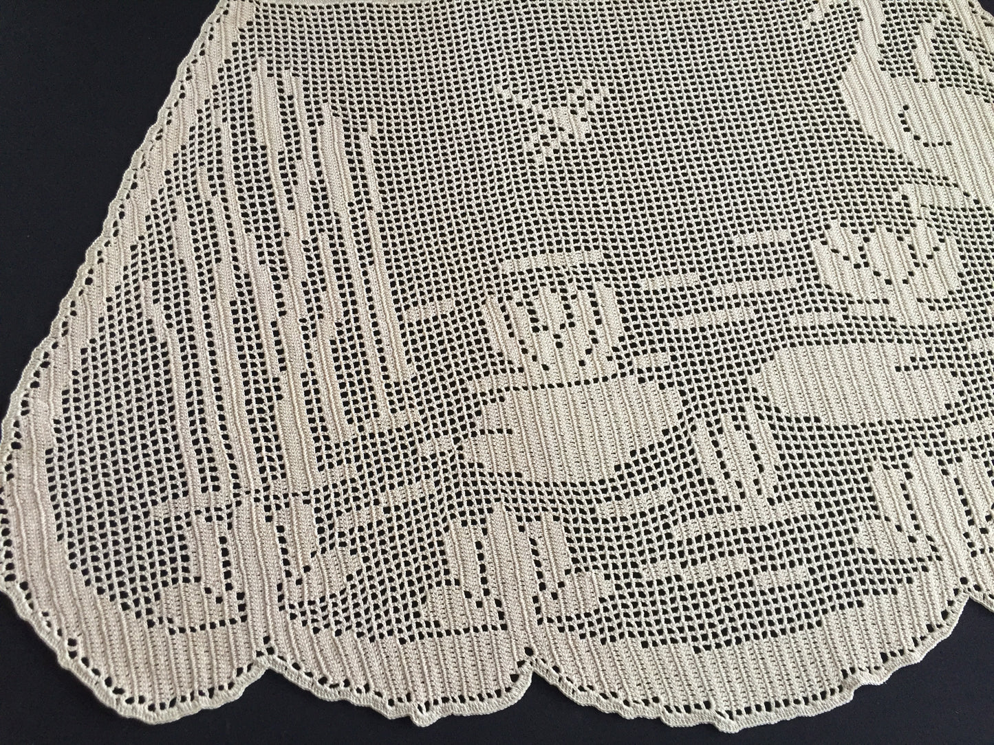 Mary Card Designed "POND LILY" (1923) Vintage Crochet Lace Placemat Doily English Chart No 80