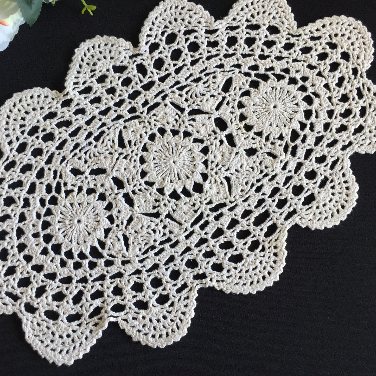 Vintage Crocheted Oval Natural Cotton Lace Doily Placemat | Tray Cloth