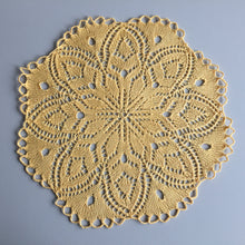 Load image into Gallery viewer, Vintage Hand-Knitted Cotton Lace  Table Centre Doily
