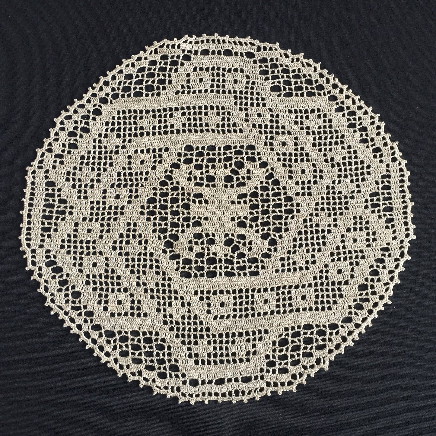 ARABESQUE D'Oyley Mary Card Designed Crochet Lace Doily (USA Chart No 10) Extremely Rare Collectible