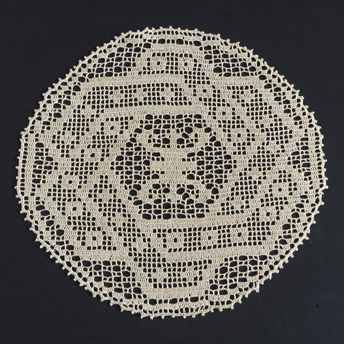 ARABESQUE D'Oyley Mary Card Designed Crochet Lace Doily (USA Chart No 10) Extremely Rare Collectible