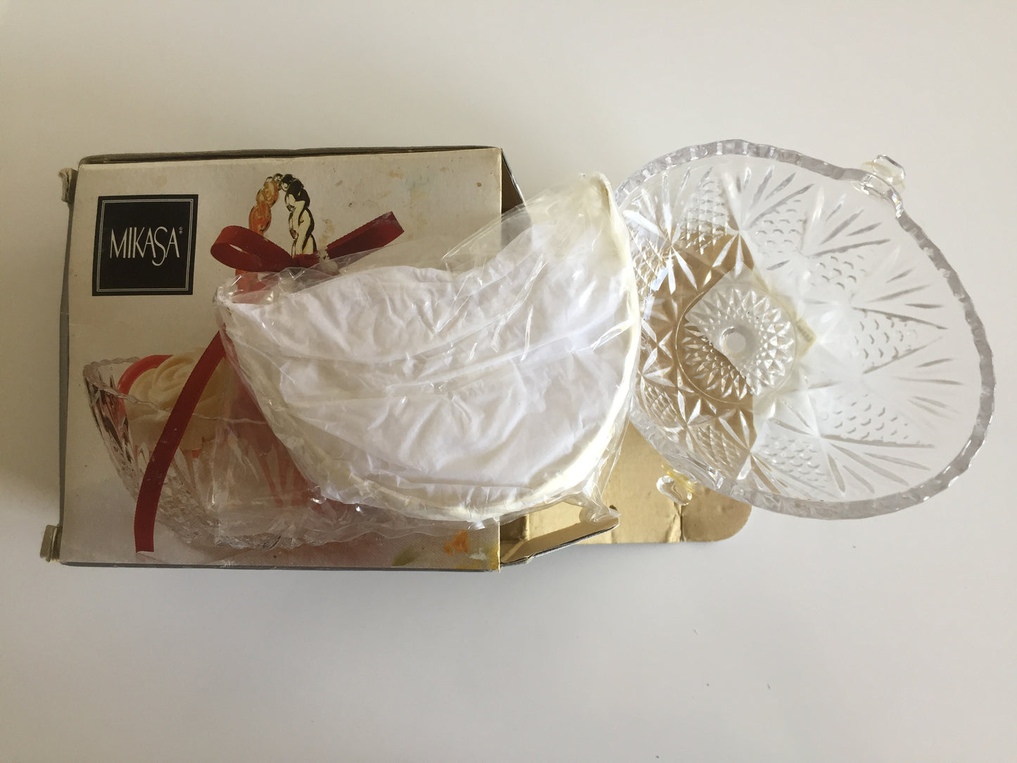 Unused Vintage Mikasa Crystal Basket Candy Dish TENDER ROSE