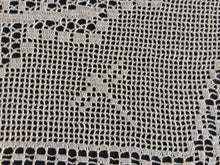 Load image into Gallery viewer, Mary Card Designed &quot;NARCISSUS and TITMOUSE (Java Sparrow)&quot; Large Crochet Lace Tray Cloth Doily - English Chart No. 79