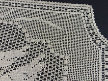 Load image into Gallery viewer, Mary Card Designed &quot;NARCISSUS and TITMOUSE (Java Sparrow)&quot; Large Crochet Lace Tray Cloth Doily - English Chart No. 79