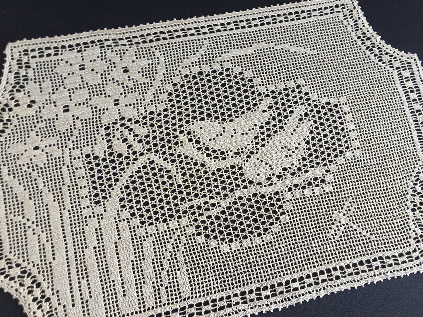 Mary Card Designed "NARCISSUS and TITMOUSE (Java Sparrow)" Large Crochet Lace Tray Cloth Doily - English Chart No. 79