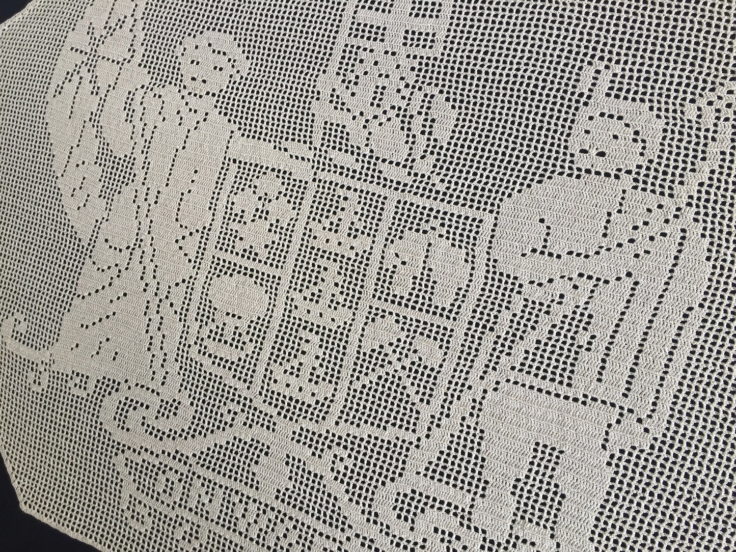 Vintage Filet Crochet Lace Panel: Mary Card, New Zealand Coat of Arms, 1910s Design