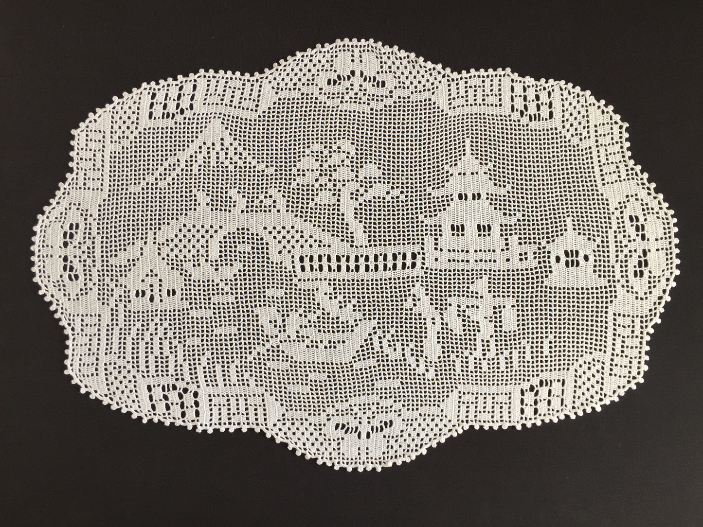 Mary Card Designed Collectible "Oriental Willow Table Mat" (1934) Large Vintage Crochet Lace Placemat Doily