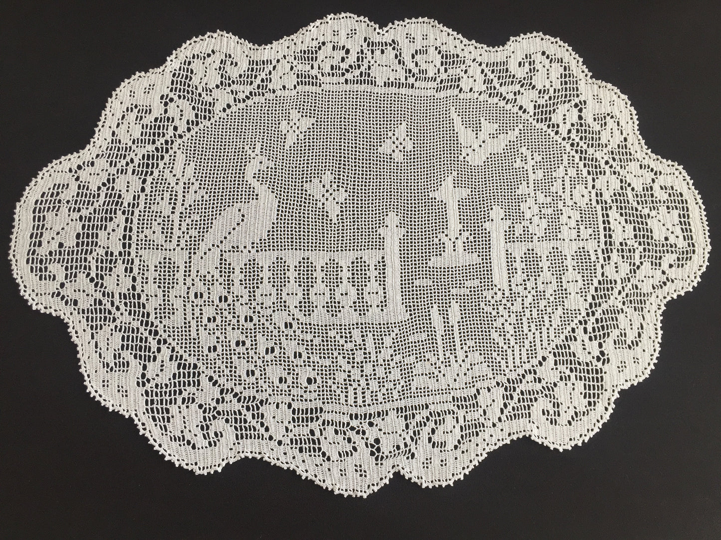 Mary Card Designed Collectible "GARDEN" Oval Tray Cloth (1932 Australian Home Beautiful, 1933 Needlework USA, English Chart No 75)
