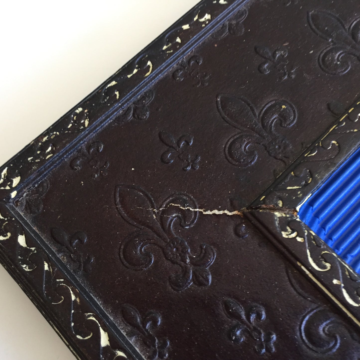 Antique French Photo Frame | Faux Leather Fleur de Lis Pattern