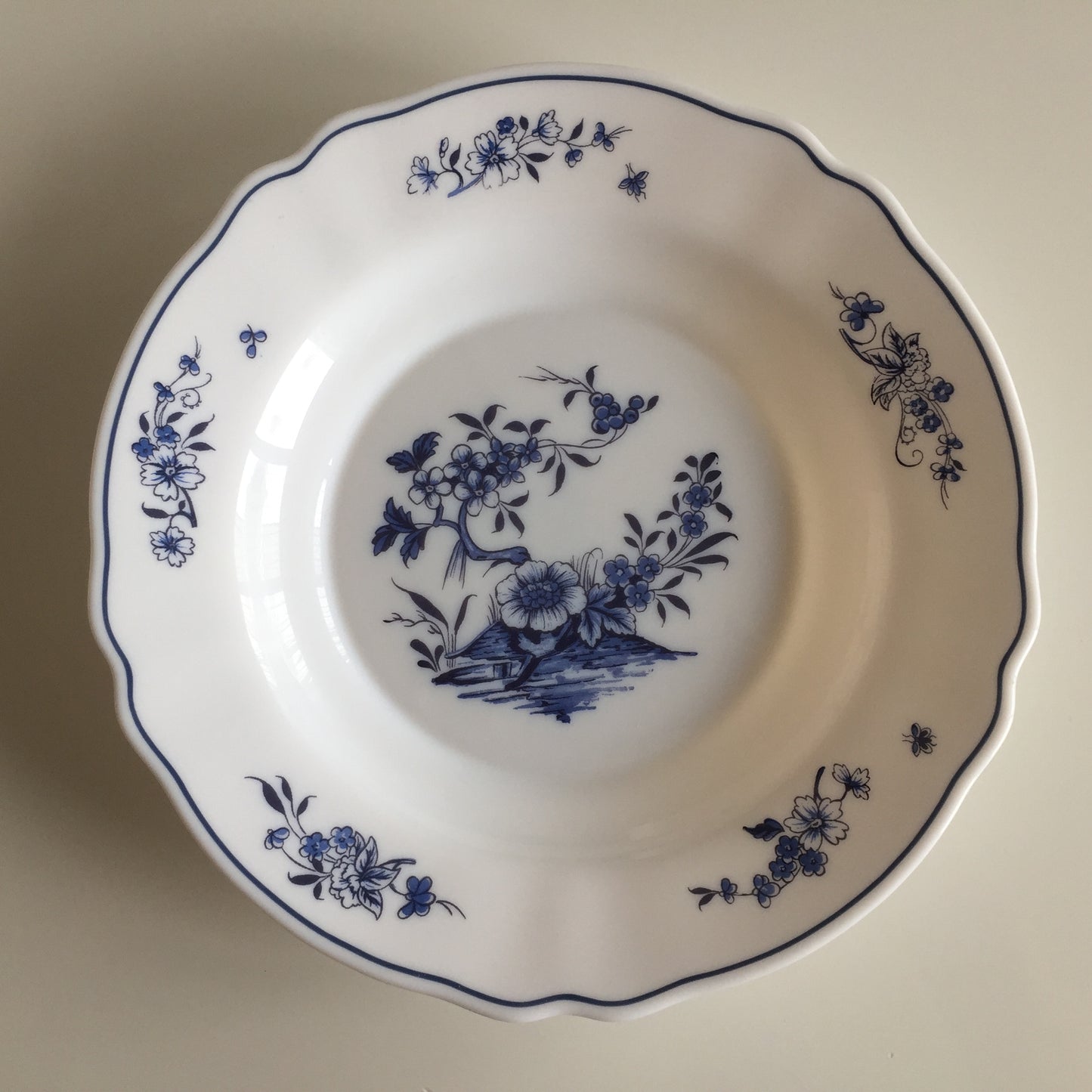 Arcopal France Kalinka White & Blue Milk Glass Plate | 1970s Dinnerware Replacement