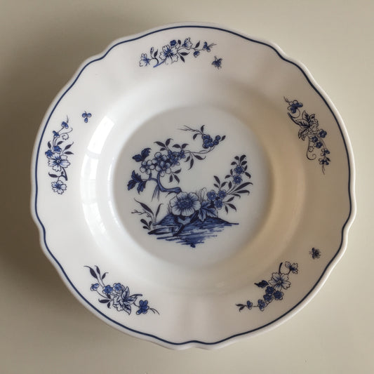 Arcopal France Kalinka White & Blue Milk Glass Plate | 1970s Dinnerware Replacement