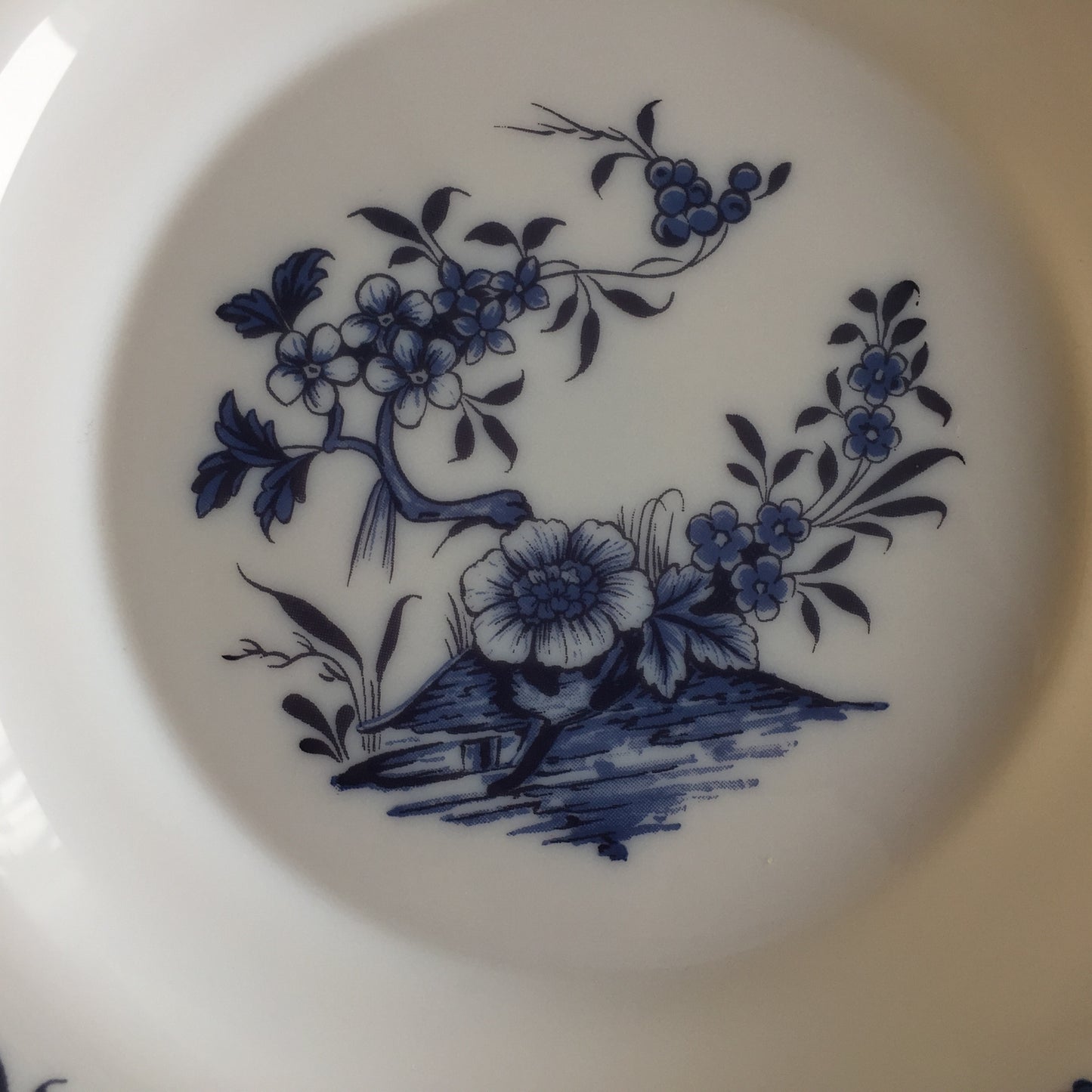 Arcopal France Kalinka White & Blue Milk Glass Plate | 1970s Dinnerware Replacement