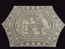 Load image into Gallery viewer, Mary Card Designed Collectible &quot;Pond Lily&quot; (1930s) Vintage Crochet Lace Placemat Doily Chart 80