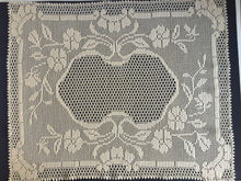 Load image into Gallery viewer, Mary Card Designed &quot;RAMBLER ROSE&quot; (1936) Large Vintage Crochet Lace Tray Cloth or Table Centre Mat