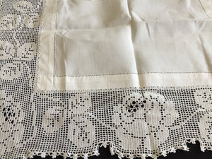 Mary Card Designed "ROSE and ROSEBUD" (1911/12) Collectible Vintage Filet Crochet Lace and Irish Linen Butler's Cloth