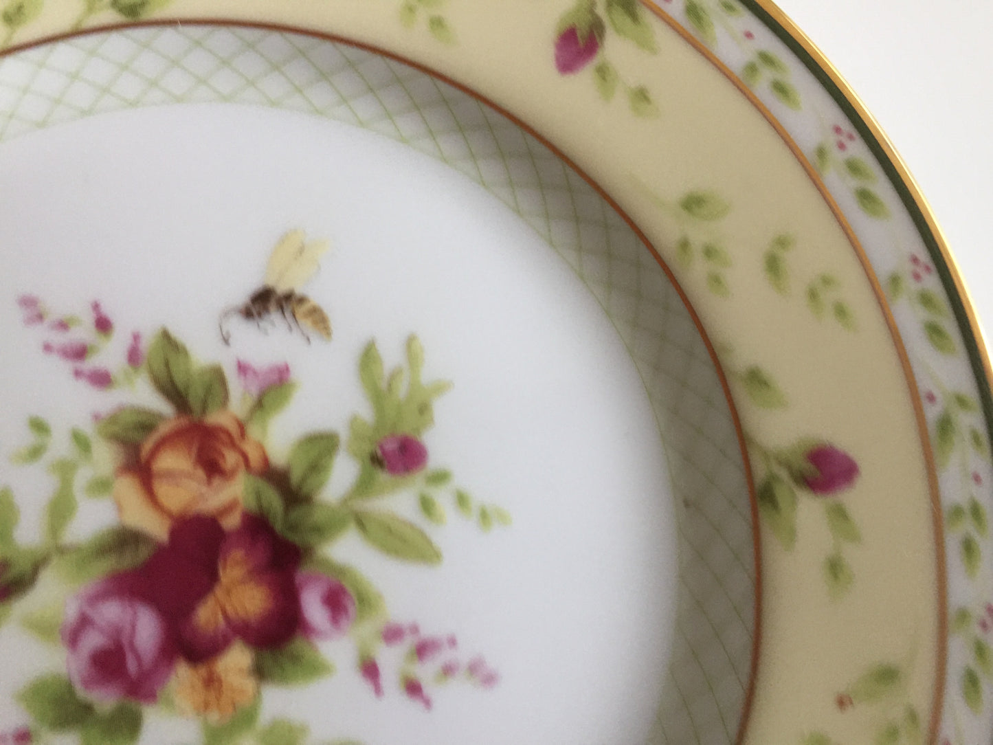Royal Albert Bone China Side Plate | Seasons of Colour Old Country Roses Pattern