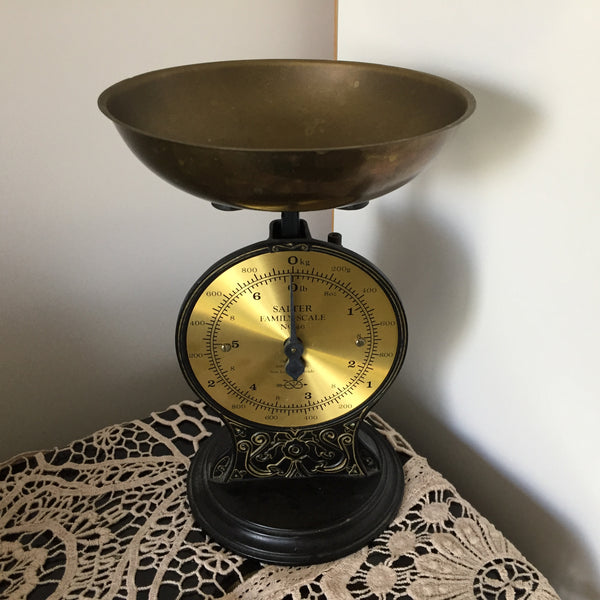Vintage Salter Family Scale No. 46 | Retro Kitchen Balance Scale