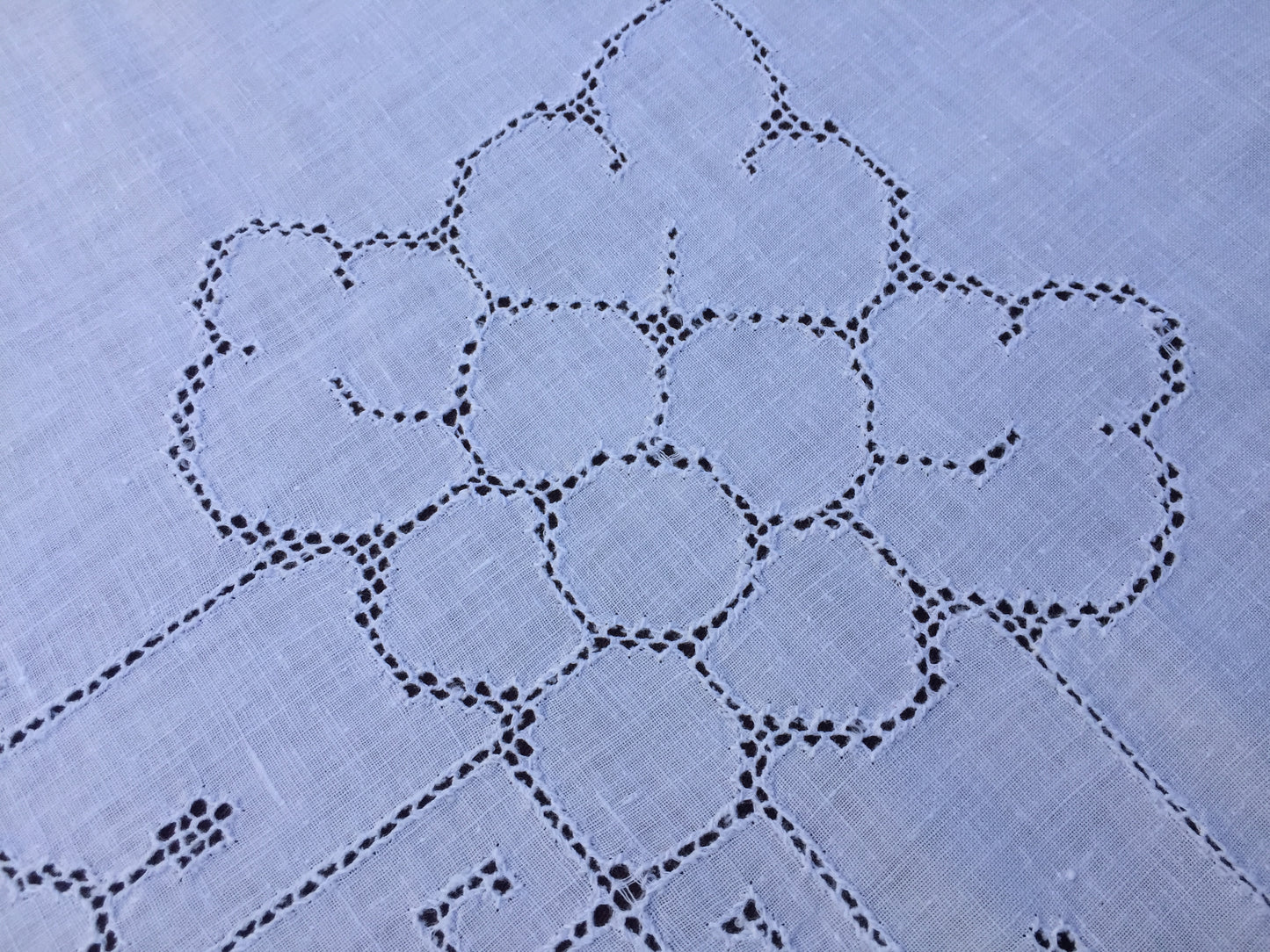Mary Card "SPRING SONG" Crochet Lace and Linen Collectible Vintage Tablecloth Weldon's Practical Needlework (cca 1930s)