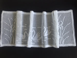 Mary Card Designed "Swan and Iris" English Chart No 66. Collectible Vintage Filet Crochet Long Lace Panel or Table Runner