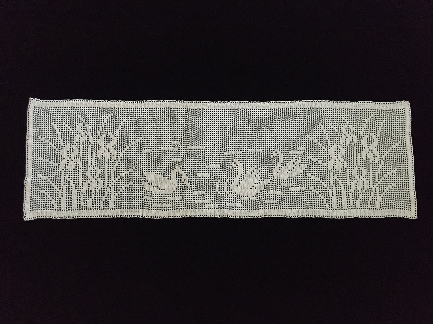 Mary Card Designed "Swan and Iris" English Chart No 66. Collectible Vintage Filet Crochet Long Lace Panel or Table Runner