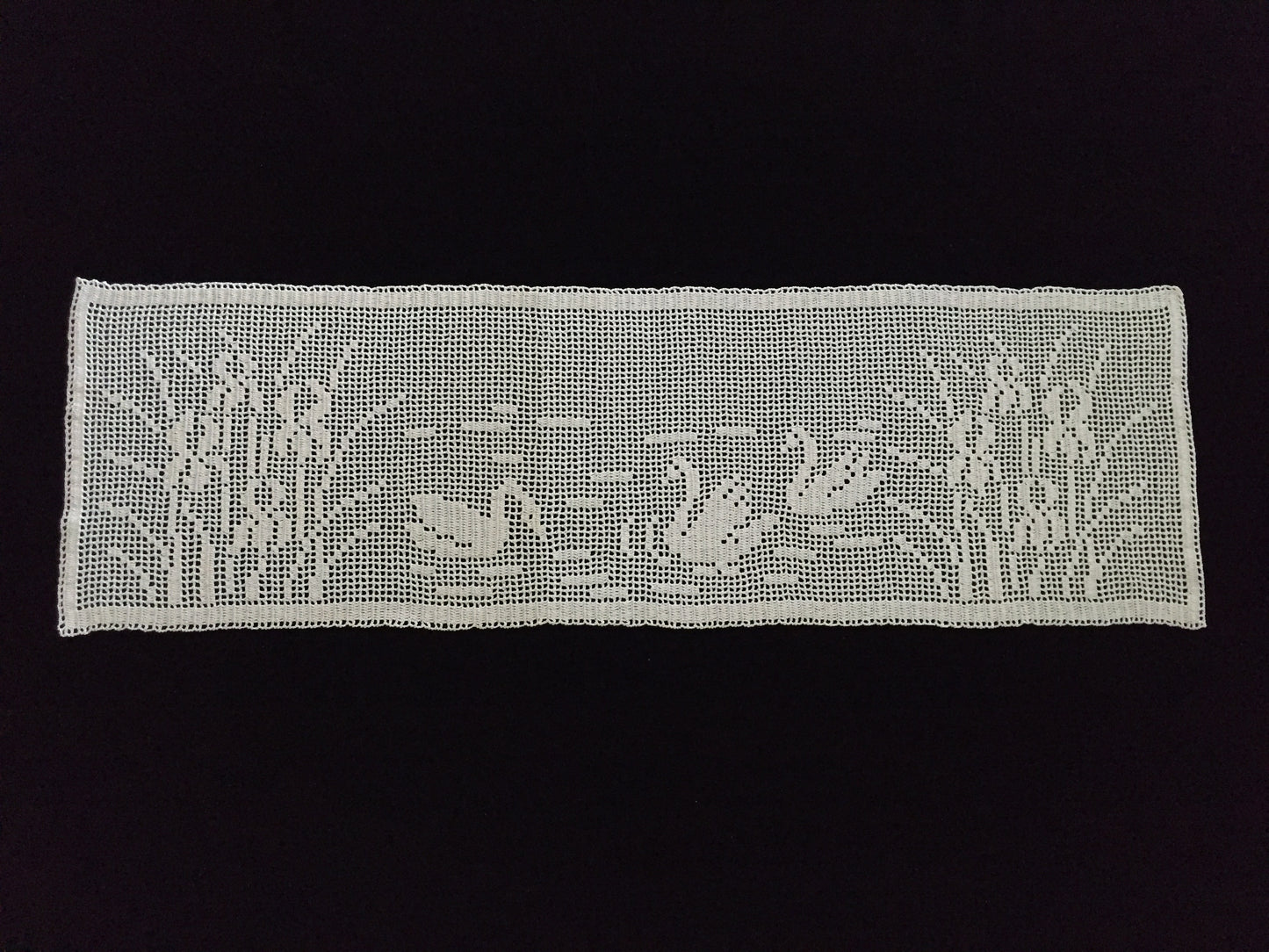 Mary Card Designed "Swan and Iris" English Chart No 66. Collectible Vintage Filet Crochet Long Lace Panel or Table Runner