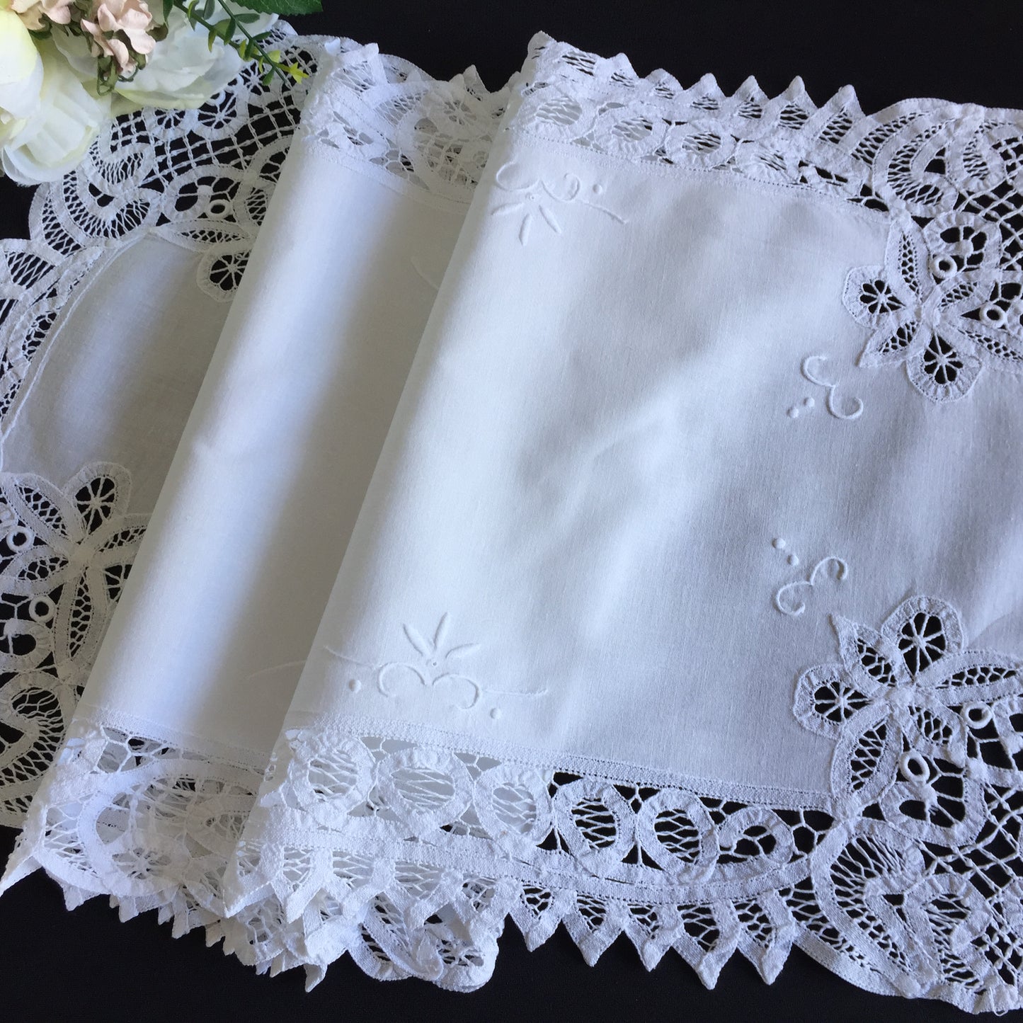 Vintage Hand Embroidered White Cotton & Battenburg Lace Table Runner