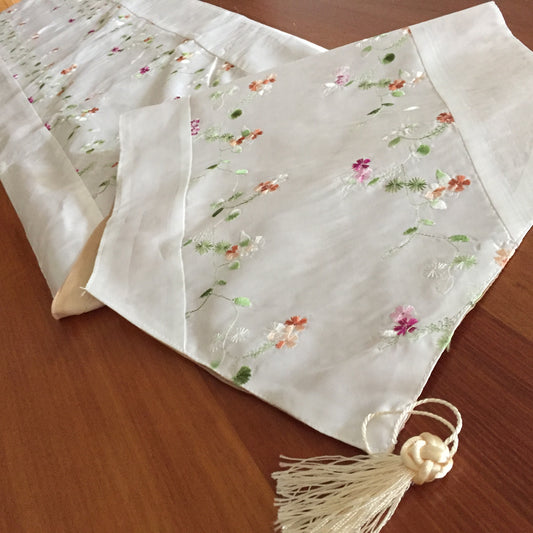 1990s Vintage Embroidered Floral Satin Polyester Table Runner with Tassels