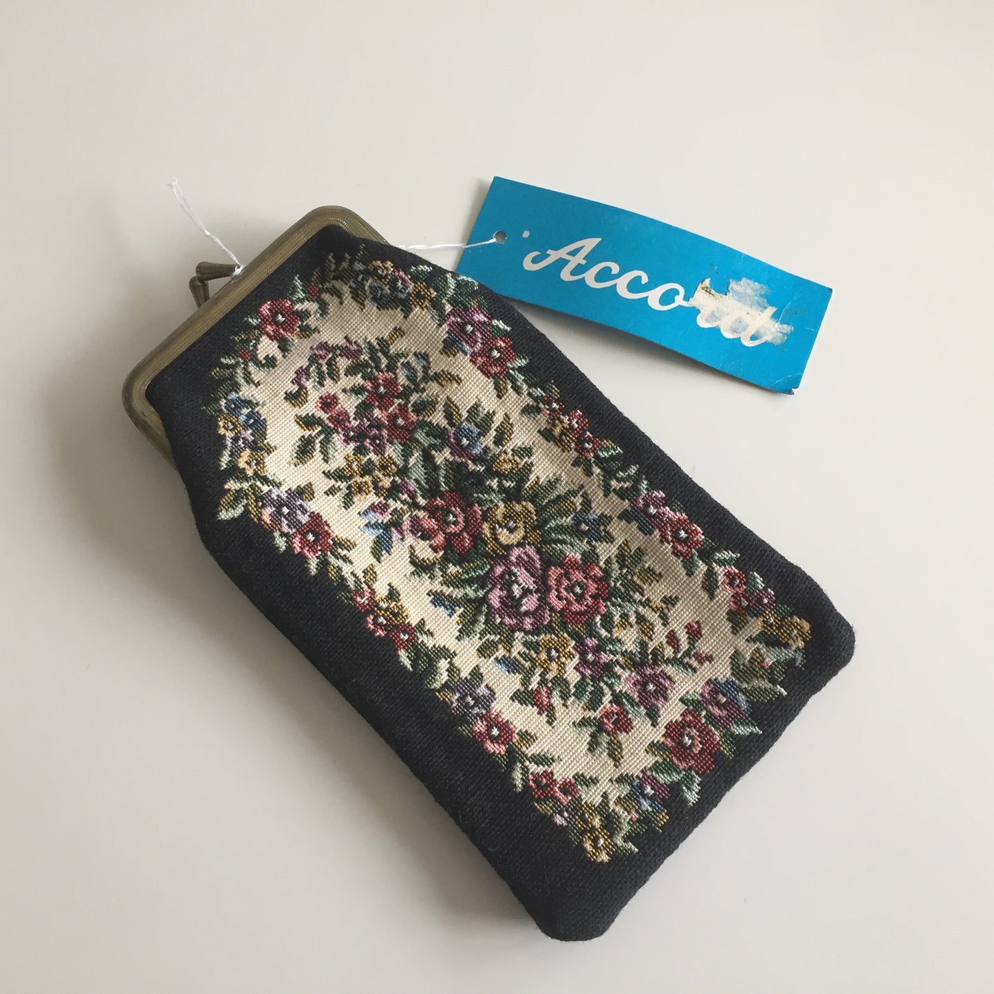1970s Vintage Floral Woven Tapestry Women's Eyeglass Case