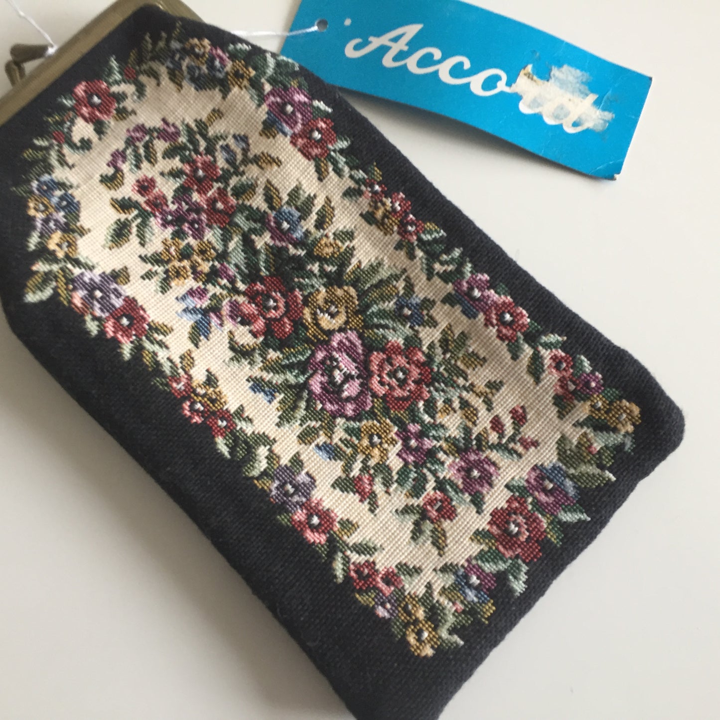 1970s Vintage Floral Woven Tapestry Women's Eyeglass Case