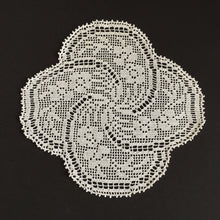 Load image into Gallery viewer, Mary Card Designed &quot;TEA TREE d&#39;oyley&quot; Collectible Filet Crochet Lace Doily English Chart No 87 (1939)