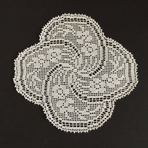 Mary Card Designed "TEA TREE d'oyley" Collectible Filet Crochet Lace Doily English Chart No 87 (1939)