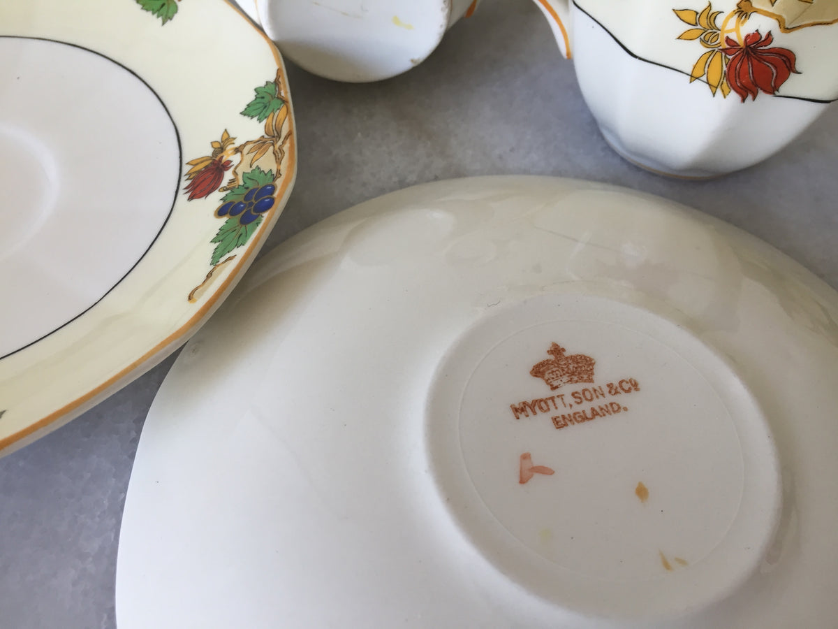 Myott Teacup and Saucer Set for Two 1930s Vintage Art Deco Autumn Pattern, Rare